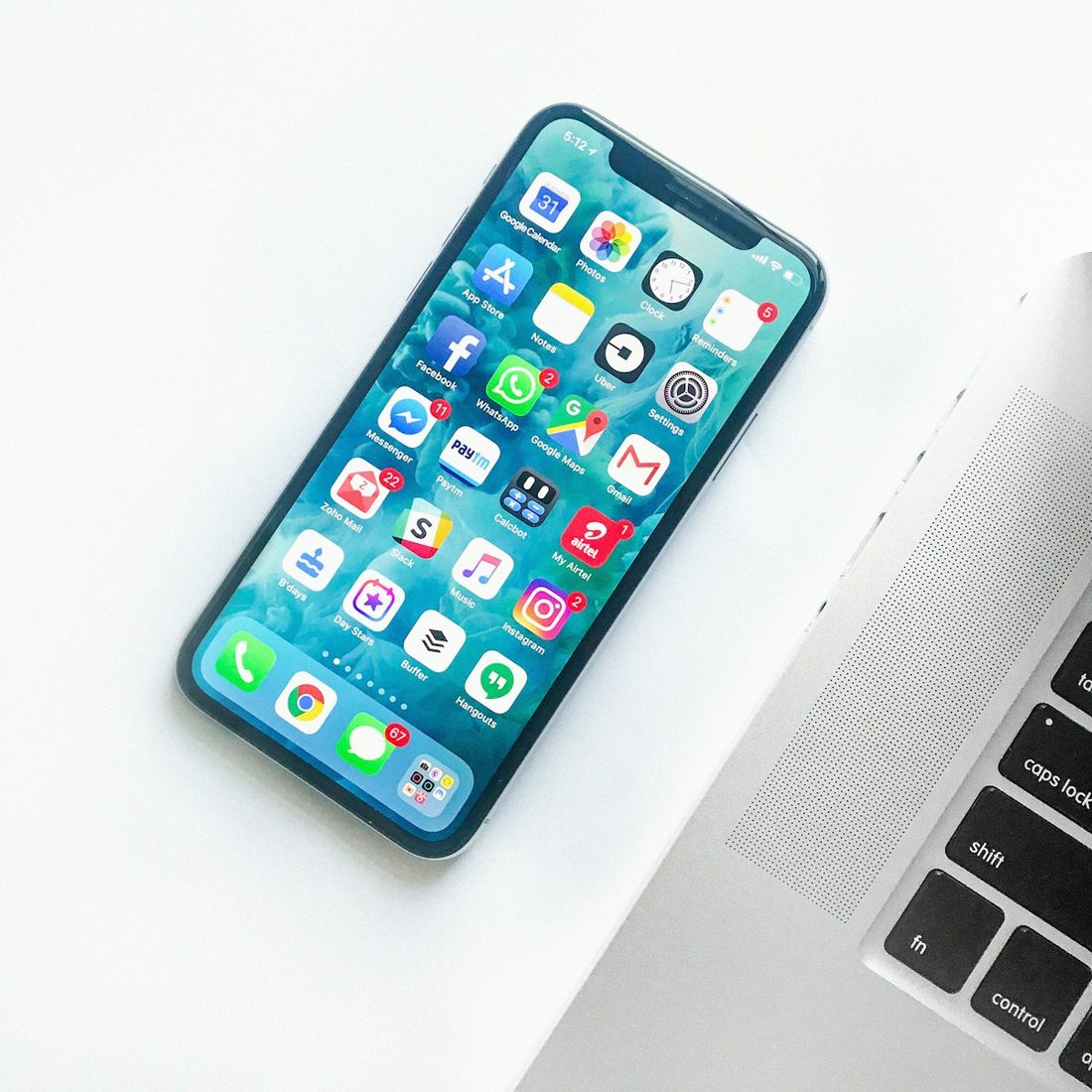 PA娱乐 APP 赛程与赛事列表界面示意